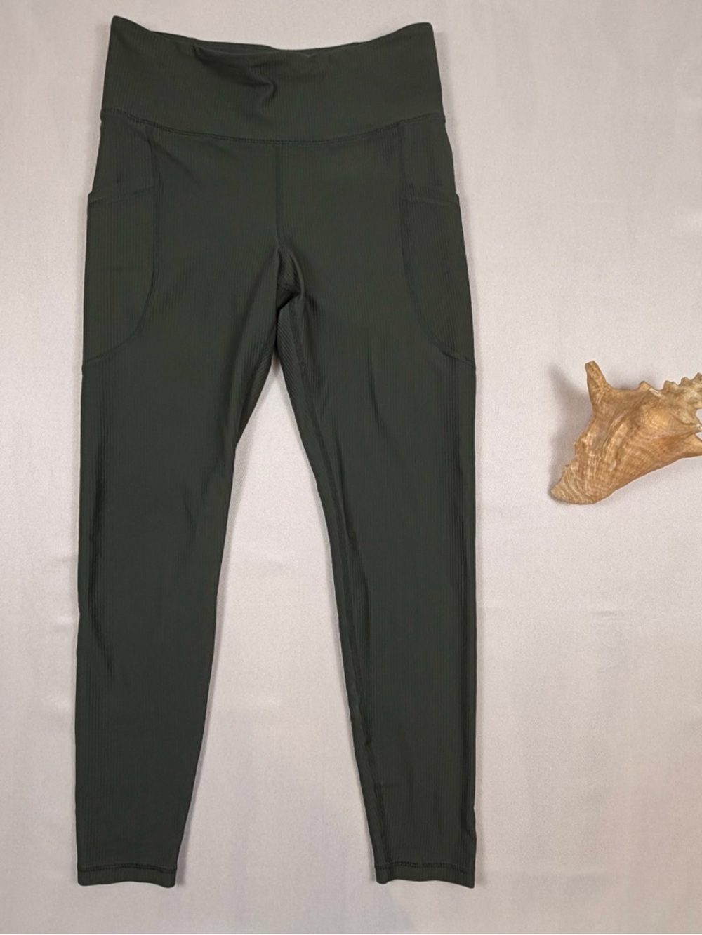 Old Navy Dark Olive Ribbed High-Waist Leggings with Side Pockets